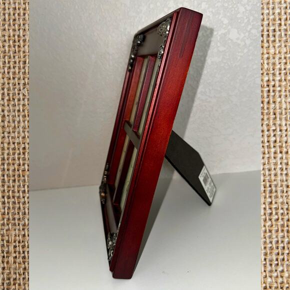 The Weston Gallery 4-Opening Wood Picture Frame – Cherry Finish with Metal Roses - Picture 5 of 8